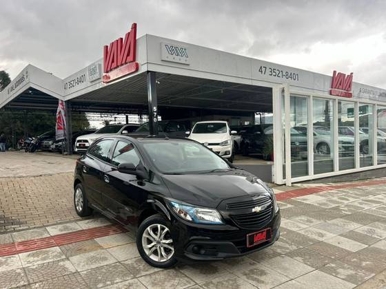CHEVROLET ONIX 1.4 MPFI LT 8V FLEX 4P MANUAL